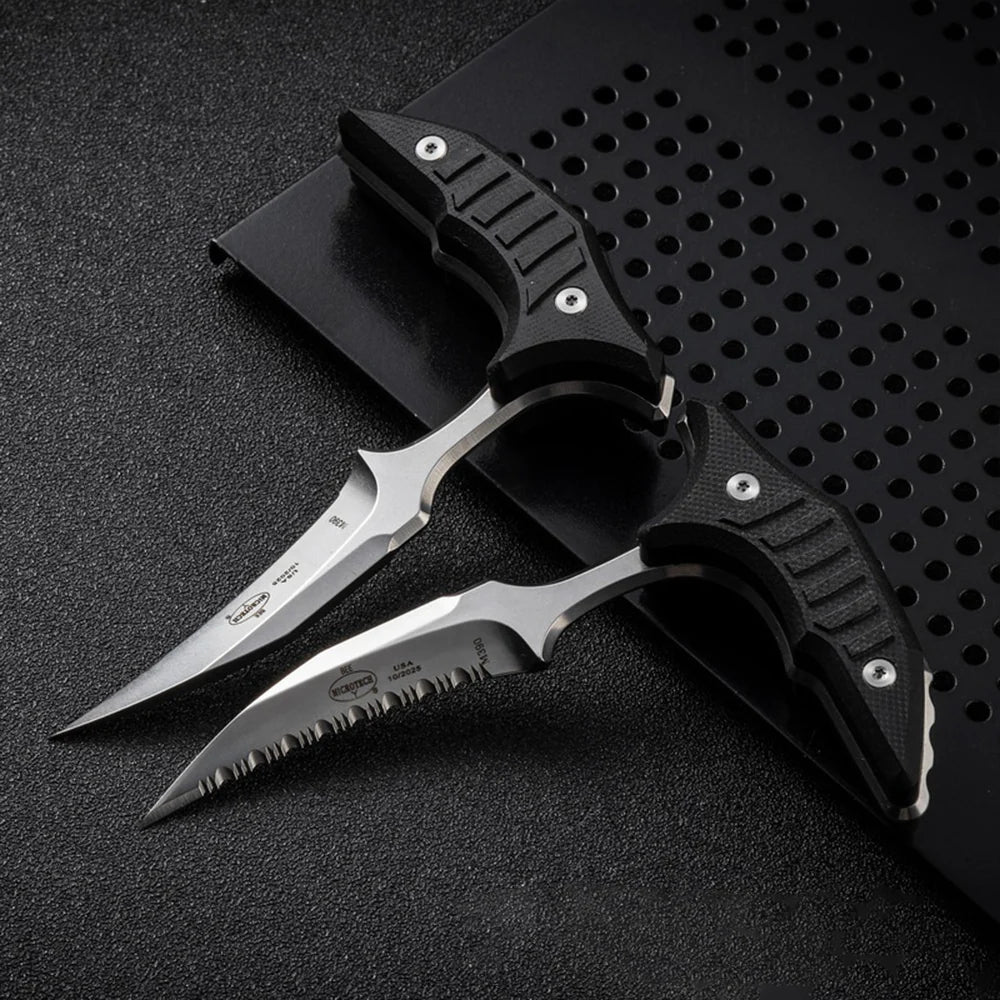 Double bee shaped push type dagger serrated DLC blade