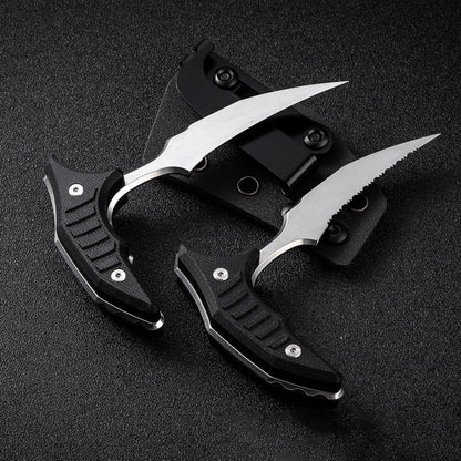 Double bee shaped push type dagger serrated DLC blade