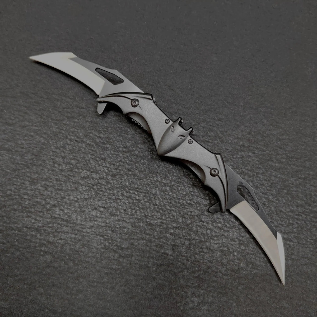 The Bat Dual-Blade Folding Knife